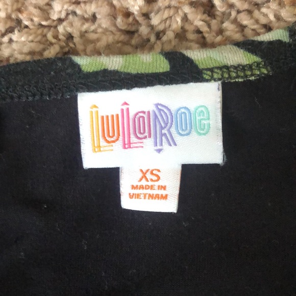 Quarter sleeve top - Picture 2 of 2